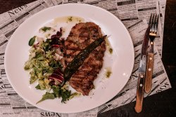 Steak din ceafă la grătar image