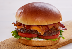 Bacon Cheddar Burger cu cartofi prajiti image