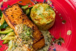 Somon file cu sos de muștar, zucchini și cartofi rosty/Salmon fillet with mustard sauce, zucchini and roasted potatoes image