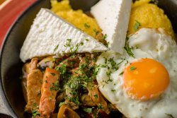 Tochitură moldovenească cu mamaligă și telemea/Moldavian Stew with polenta and sheep`s milk cheese image
