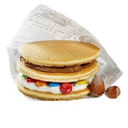 Trio pancakes cu ciocolată albă, nocciola și M&M image
