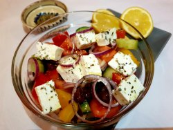 Salată Grecească image