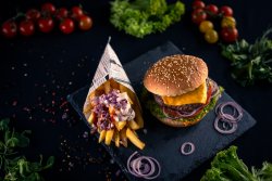 Chee Fi XXL (Cheeseburger + cartofi) image