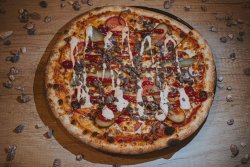 Cheeseburger Pizza image