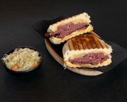 Sandwich Reuben image