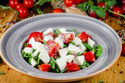 Salată rucola & mozarella image