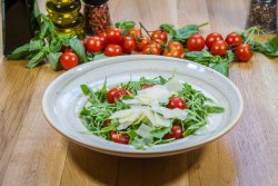 Salată rucola & parmezan image