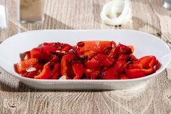 Salata de ardei copti image
