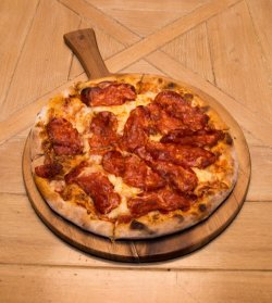 Pizza Diavola image