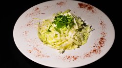 Salată de varză image