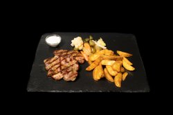 Ceafă de porc marinată la grătar image