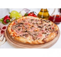 Pizza Prosciutto Funghi  image