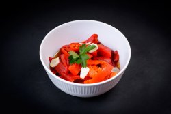 Salată de ardei copt image