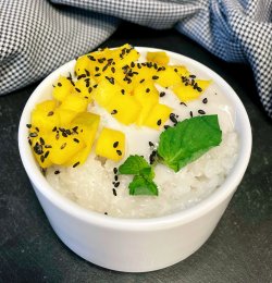 Mango sticky rice (THAI) image