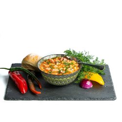 Ciorbă de fasole cu afumătură și ceapă roșie image