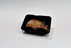 Tomahawk de porc la gratar cu cartofi la cuptor image