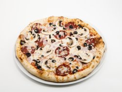 Pizza Quattro Stagioni image
