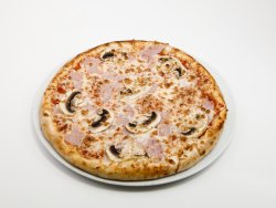 Pizza cu sunca si ciuperci image