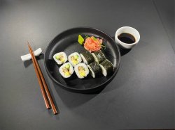 Eel maki-8 buc +1 supa--Chef Toshi Best recommendation! image