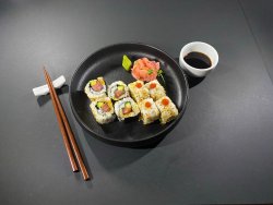 Makisushi Spicy Tuna Roll-8 buc +1 --Ospatar Zaki Best recommendation! image