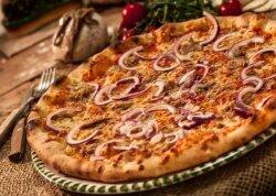 PIZZA TONNO E CIPOLLA image