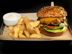 Cheeseburger image