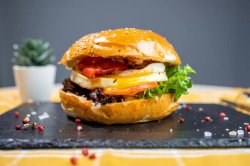 Burger hallumi image