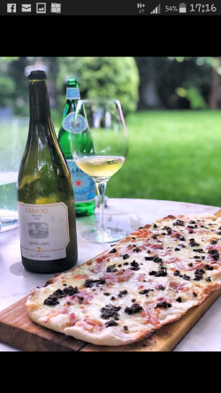 Pizza Tartufo image