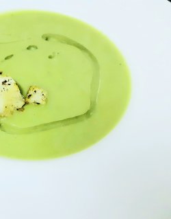Supa crema de țelină cu gorgonzola image
