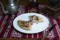 Clătite cu dulceață de vișine/ Pancakes with cherry jam image