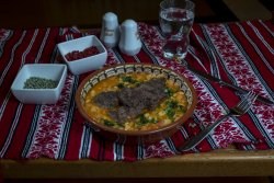 Jigo de berbecuț cu fasole boabe/Mutton with baked beans image