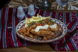Șnițel prahovean cu cartofi prăjiți/Prahovean schnitzel with French fries image