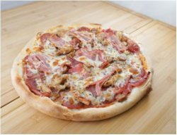 Pizza Carnivore image