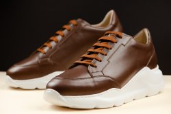 Run brown