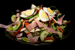Salată bulgărescă image