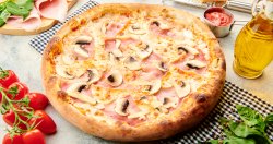 Pizza Prosciuto e Funghi 32 cm image