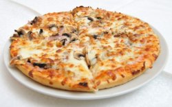 Pizza Prosciutto&funghi 32 cm image