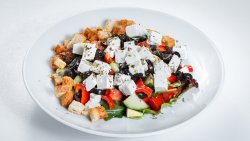 Salată greceasca image