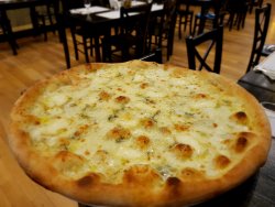 Pizza Quattro Formaggi image