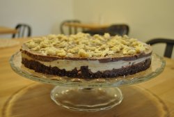 Tort de vanilie cu ciocolată image