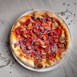Pizza Ardelenească image