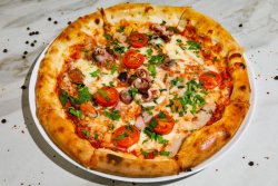 PIZZA CU FRUCTE DE MARE image