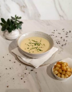 Supă cremă de sparanghel alb cu cartofi image