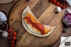Pizza Calzone rulată image