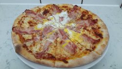 Pizza Carbonara image