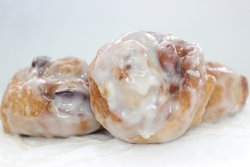 Cinnamon rolls /Mini-tarte cu scorțișoară (Produs vegan) image