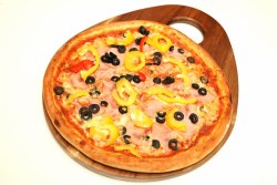 Pizza capricciosa image