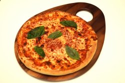 Pizza Margherita image