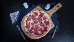 Pizza Lazarini	 image