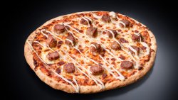 Pizza cu mici si muștar image